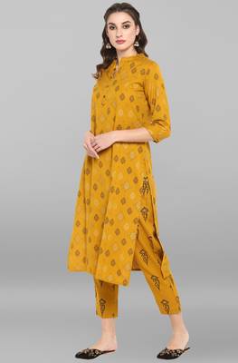 Janasya Women's Mustard Cotton Kurta With Pant 2