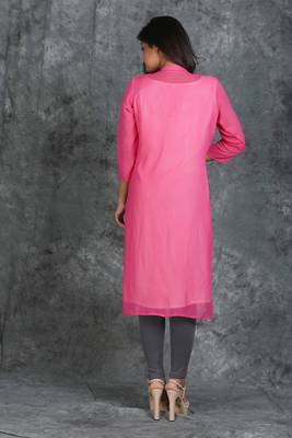 White Sleevless Kurti with Pink jeorgette Embroiderd jacket 2