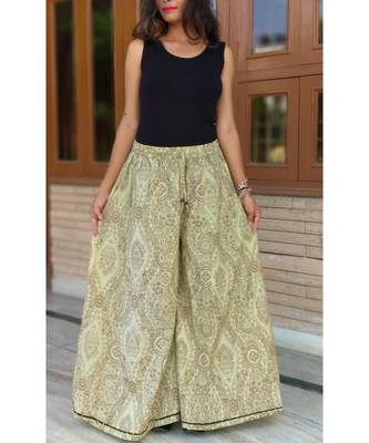 Green Printed Cotton Women Ethnic Wear 1