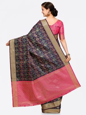 Navy blue woven kanchipuram silk saree with blouse 2