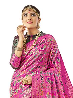Pink Woven Banarasi Saree With Blouse 3
