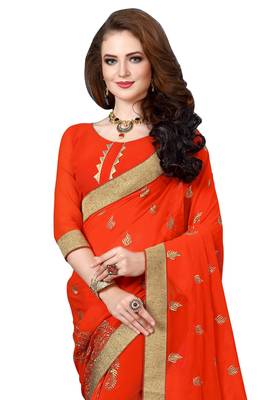 Red Woven Banarasi Saree With Blouse 3