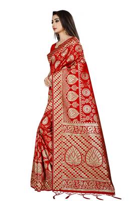 Red Woven Banarasi Saree With Blouse 2