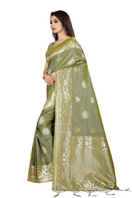 Green Woven Banarasi Saree With Blouse 2