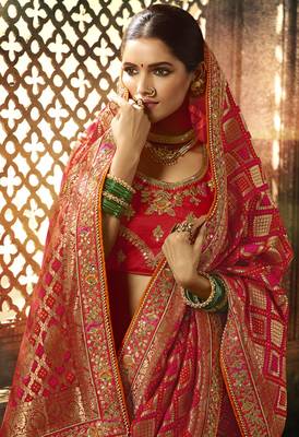 Blood Red Woven Pure Silk Saree With Blouse 4