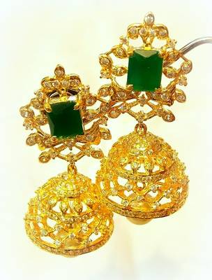 Beautiful Fine  Emerald Stud Jhumka Earring 1