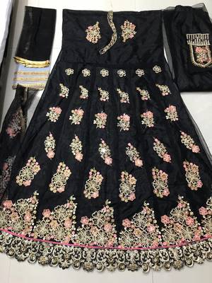 Black embroidered santoon salwar 3