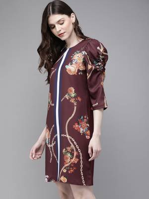 Burgundy Floral Placement Print Shift Dress 2