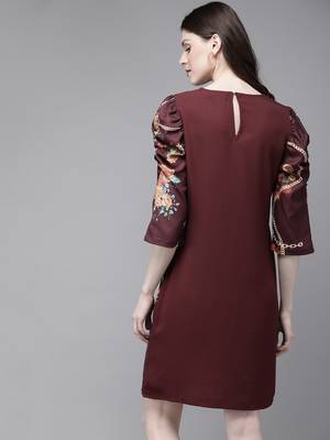 Burgundy Floral Placement Print Shift Dress 3