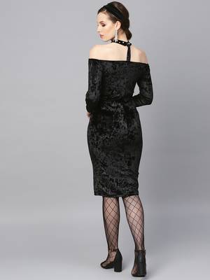 Black Velvet Choker Bodycon Dress 3