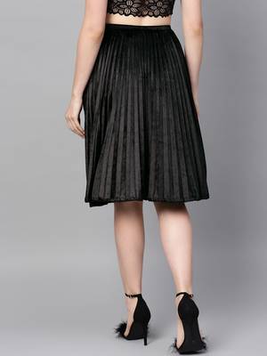 Black Velvet Pleated Skirt 3