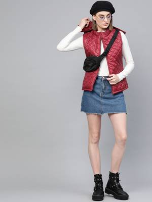 Maroon Quilted Sleeveless Hood Jacket 4