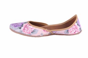 Women Multi Leather  slip on jutis 3