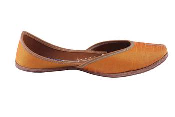 orange  slip on jutis 2