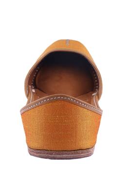 orange  slip on jutis 4