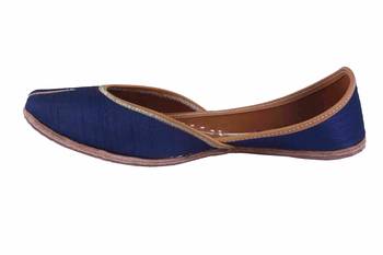 blue slip on jutis 3