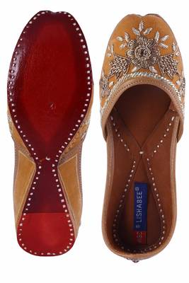 brown slip on jutis 5