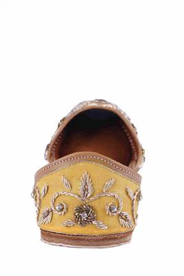 gold slip on jutis 4