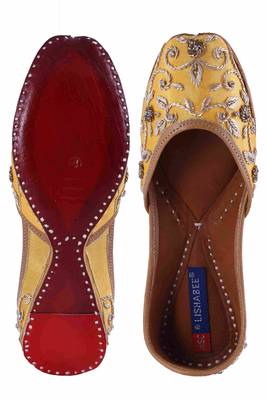 gold slip on jutis 5