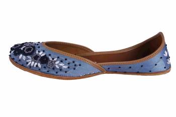 blue slip on jutis 3