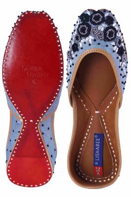 blue slip on jutis 5