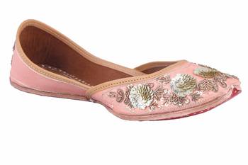 MSC-Women pink slip on jutis  1