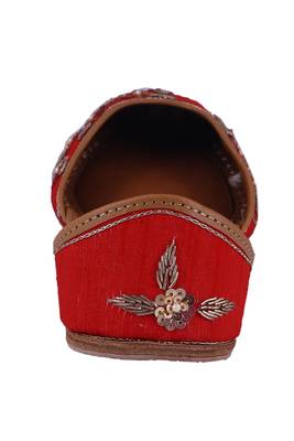 MSC-Women red  slip on jutis  4