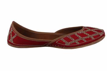 MSC-Women- beige   slip on jutis  2
