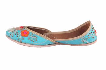 Women blue  slip on jutis 3