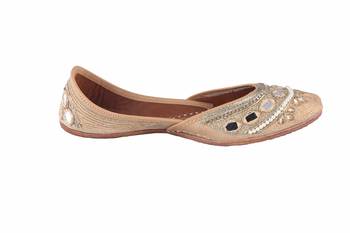 Women Gold Leather  slip on jutis 2