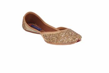 Women Gold Leather  slip on jutis 1