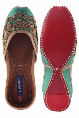 Women Green  slip on jutis 5