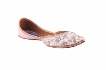 Women pink  slip on jutis 1