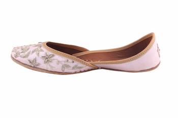 Women pink  slip on jutis 3