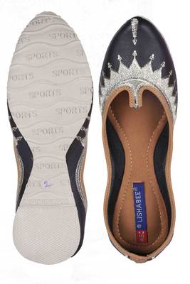 Women Embroidered Genuine Leather  slip on Juttis 5