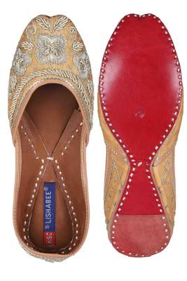 Women Embroidered brown slip on Juttis 5