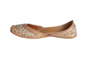 Women Embroidered golden slip on  Juttis 3