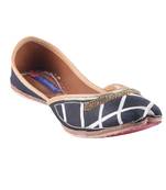 Women  black colored  slip on  Juttis