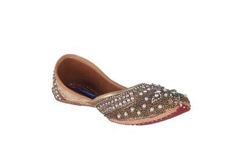 Women tan  Genuine Leather Juttis 1