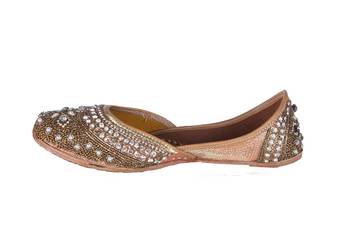 Women tan  Genuine Leather Juttis 3