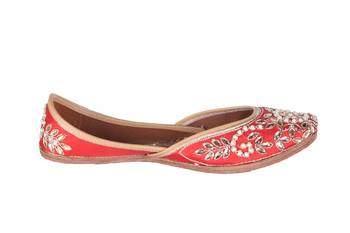Women Hand printed Genuine Leather Juttis 2