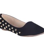 Women black  Genuine Leather Juttis