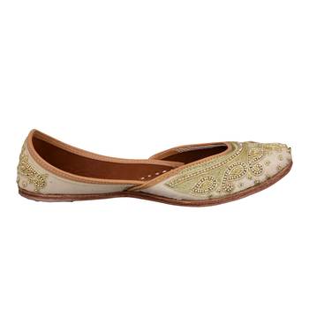 Embroidered  fabric slip on  Juttis 2