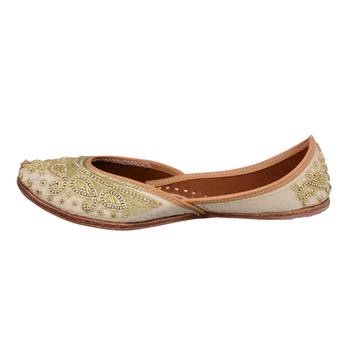 Embroidered  fabric slip on  Juttis 3