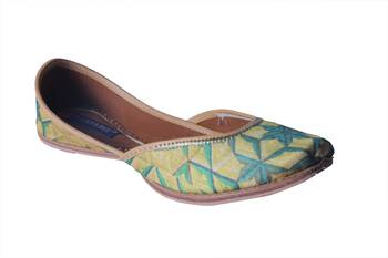 green & yellow  slip on printed Juttis 1