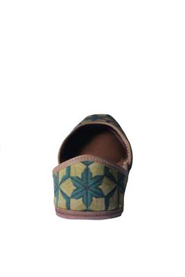 green & yellow  slip on printed Juttis 4
