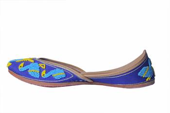 Hand Embroidered blue slip on  Juttis 3