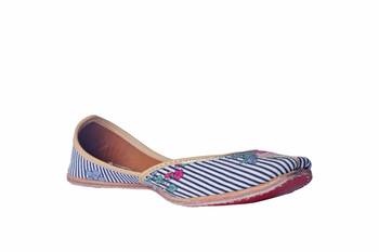  blue color stripes printed  slip on  Juttis 1