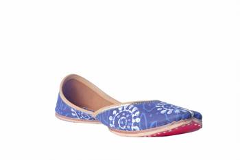  Hand printed slip on  Juttis 1