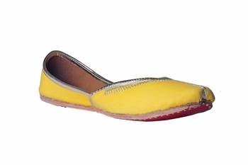Solid printed yellow  slip on  Juttis 1